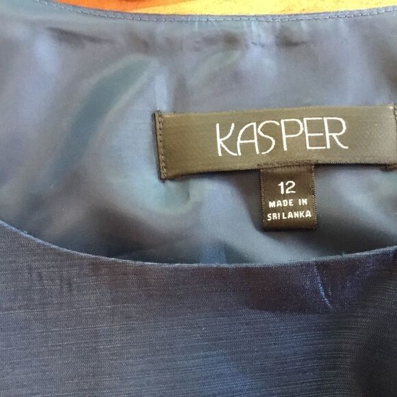 Kasper Brand Women’s Size 12 Sleeveless Suit Top with Side Zipper - Picture 3 of 5